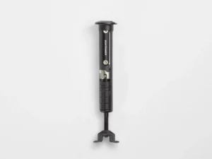 Integrovaný nástroj MTB Bontrager BITS, Farba: Čierna