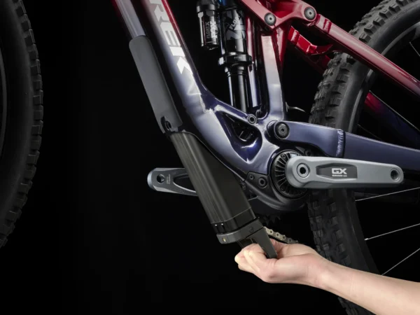 Bicykel TREK Fuel EXe 8 GX AXS T-Type, Rage Red to Deep Dark Blue Fade - 2025 - Image 4