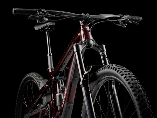 Slash 9.8 XT Gen 6, Carbon Red Smoke - 2025 - Image 4